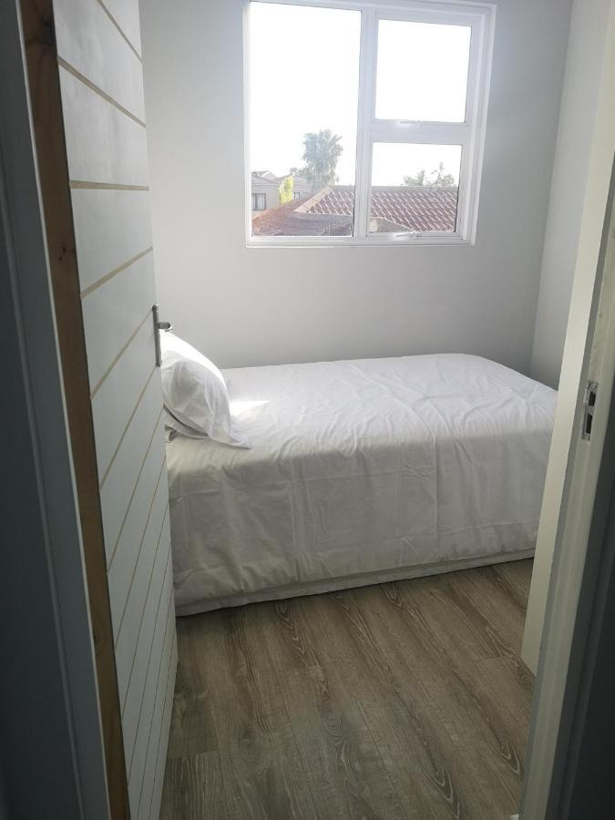 Apartment Lovely 2 Bedroom With Balcony And A View! Kapstadt